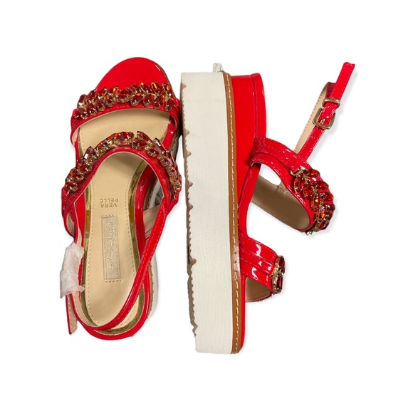 New with out tags- Primadonna Collection Vera Pelle Platform Sandals - Picture 3 of 7